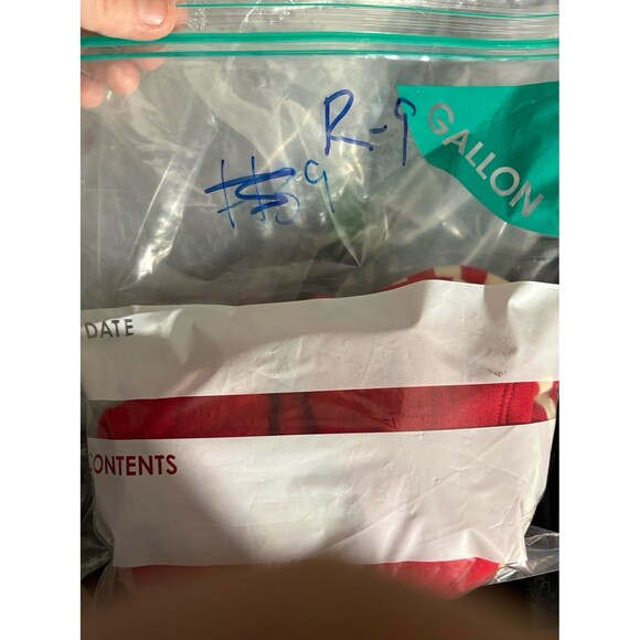 Baby gap size 3/6 months boy girl Christmas valentines red striped outfit BNWT - Picture 5 of 5